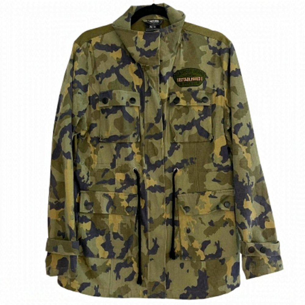 HEADRUSH Khaki Patches & Skull Camo Jacket Size Medium